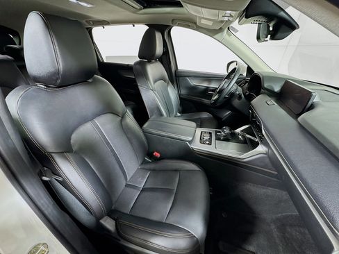 Used 2024 MAZDA CX-90 3.3 Turbo w/ Preferred Plus image 28