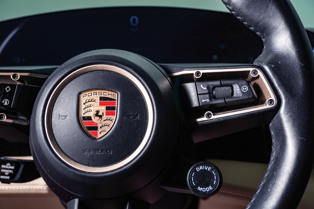 Used 2020 Porsche Taycan Turbo AWD/4WD image 20