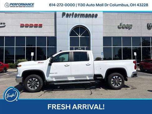 Used 2024 Chevrolet Silverado 2500 LT w/ Convenience Package AWD/4WD image 5