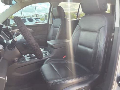 Used 2020 Chevrolet Traverse Premier w/ Redline Edition image 21