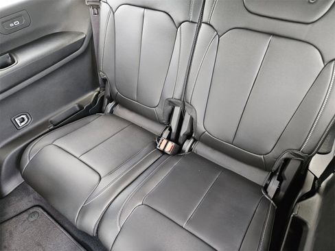 New 2025 Jeep Grand Cherokee L Limited image 31