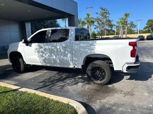 Used 2023 Chevrolet Silverado 1500 LT AWD/4WD image 4