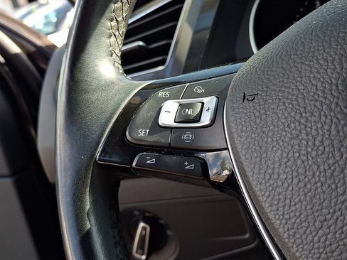 Used 2019 Volkswagen Tiguan SEL AWD/4WD image 20