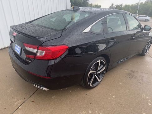 Used 2022 Honda Accord Sport image 7