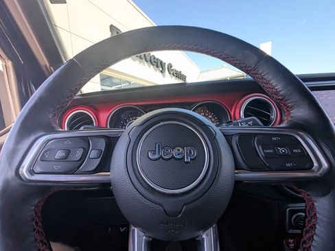 Used 2021 Jeep Wrangler Unlimited Rubicon w/ Xtreme Recon 35" Tire Package image 20