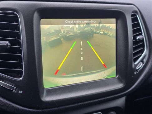 Used 2018 Jeep Compass Trailhawk image 33