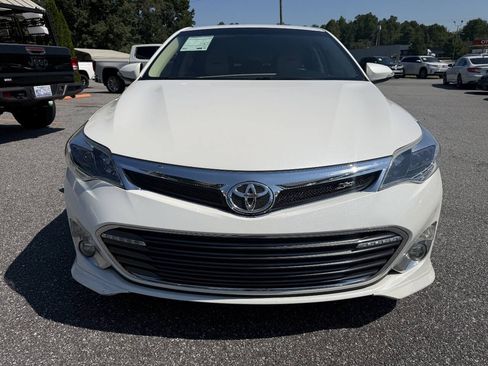 Used 2014 Toyota Avalon XLE FWD image 4