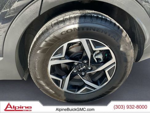 Used 2024 Kia Sportage LX image 14
