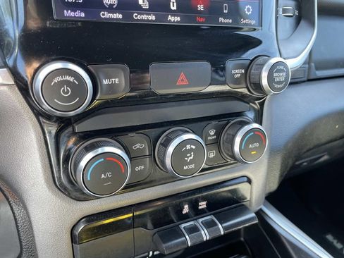 Used 2021 RAM 1500 Big Horn AWD/4WD image 46