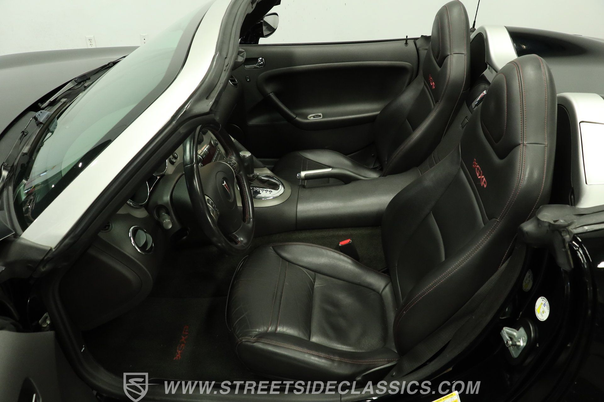Used 2007 Pontiac Solstice GXP w/ Premium Package RWD image 35
