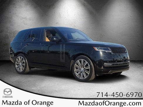 Used 2023 Land Rover Range Rover SE image 1