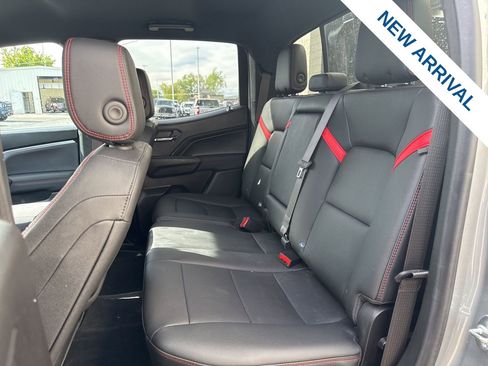 Used 2025 Chevrolet Colorado Z71 w/ Technology Package image 13