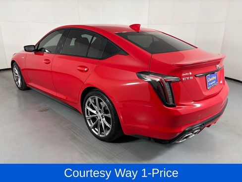 Used 2024 Cadillac CT5 V RWD image 8
