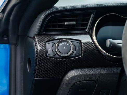 Used 2021 Ford Mustang Shelby GT500 w/ Carbon Fiber Track Pack image 21