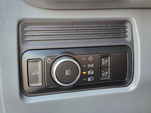 New 2025 Ford F350 XL w/ XL Chrome Package RWD image 21