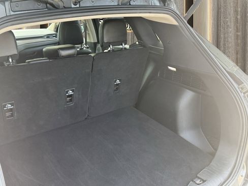 Used 2020 Ford Escape Titanium image 23