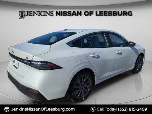 New 2026 Nissan Sentra SL w/ Floor Mat Package FWD image 3
