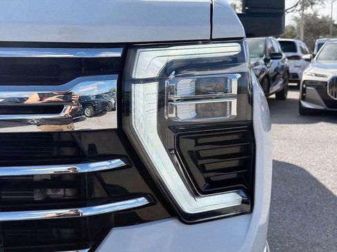 Used 2025 Chevrolet Silverado 2500 LTZ w/ LTZ Convenience Package AWD/4WD image 10