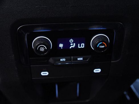 Used 2023 Chevrolet Tahoe LT AWD/4WD image 33