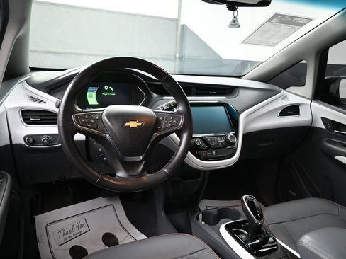 Used 2019 Chevrolet Bolt Premier w/ Infotainment Package FWD image 25