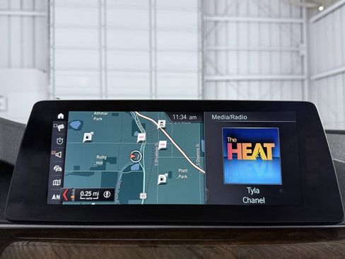 Used 2017 BMW 540i xDrive image 33