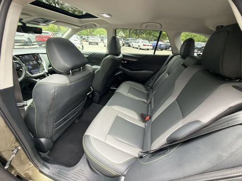 Used 2025 Subaru Outback Onyx Edition AWD/4WD image 24