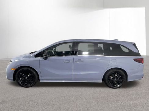 Used 2024 Honda Odyssey Sport image 13