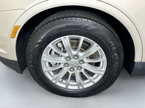 Used 2017 Cadillac XT5 FWD image 30