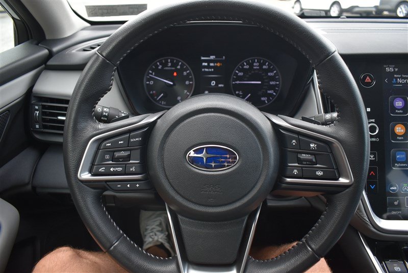 Used 2024 Subaru Outback Premium AWD/4WD image 12