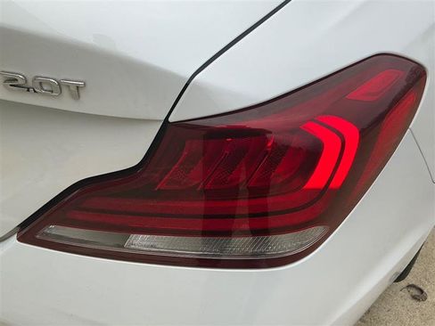 Used 2019 Genesis G70 2.0T Advanced w/ Sport Package image 21