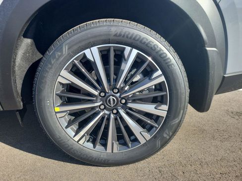 New 2026 Nissan Pathfinder Platinum image 31