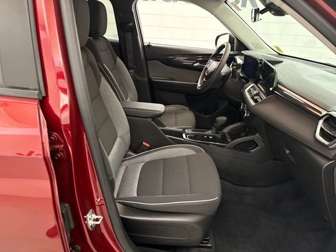 Used 2024 Chevrolet TrailBlazer LS w/ LS Convenience Package FWD image 24