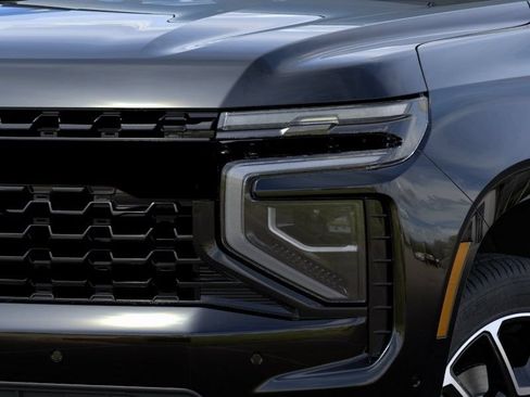 New 2026 Chevrolet Suburban RST w/ Comfort Package AWD/4WD image 11