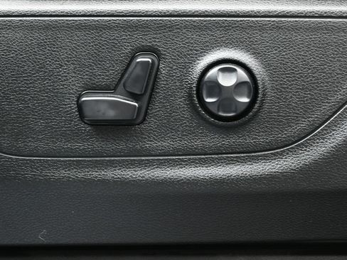 Used 2020 RAM 1500 Rebel w/ Rebel Level 2 Equipment Group AWD/4WD image 10