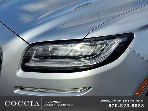 Used 2020 Lincoln Nautilus Reserve image 9