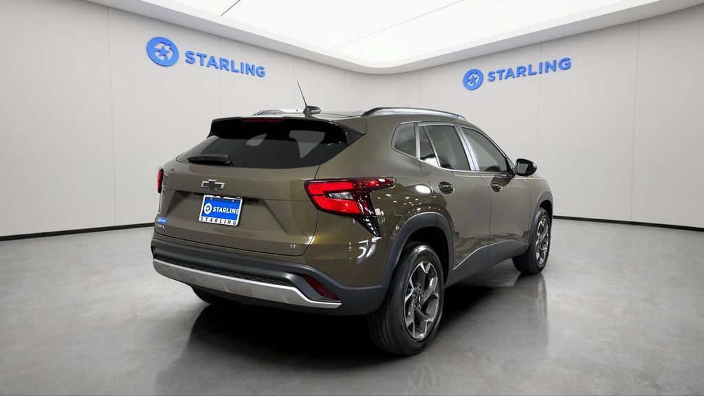 Certified 2024 Chevrolet Trax LT w/ Driver Confidence Package FWD image 19