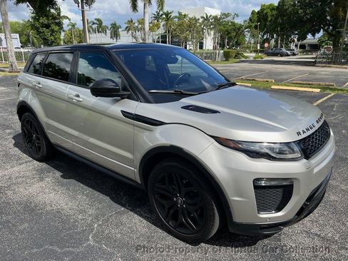 Used 2017 Land Rover Range Rover Evoque HSE Dynamic image 2