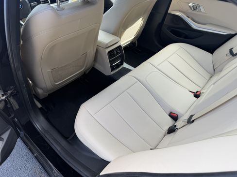 Used 2020 BMW 330i Sedan w/ Driving Assistance Package RWD image 14
