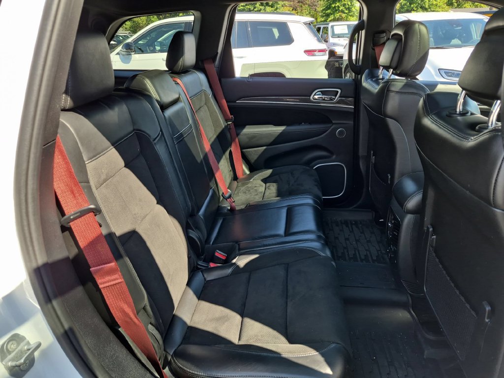 Used 2019 Jeep Grand Cherokee SRT AWD/4WD image 15