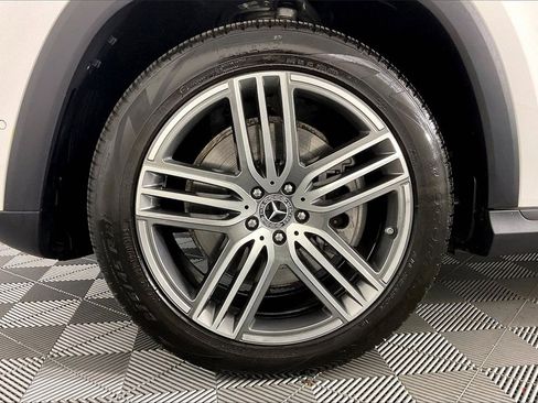 Used 2025 Mercedes-Benz GLS 450 GLS 450 image 8