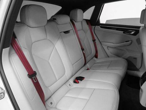 New 2025 Porsche Macan image 64