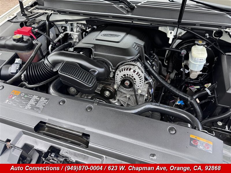 Used 2014 GMC Yukon XL Denali AWD/4WD image 32