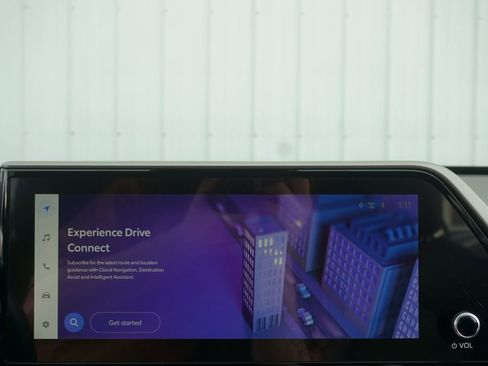 Used 2024 Toyota Highlander XLE image 13