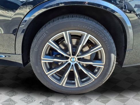Used 2022 BMW X5 xDrive40i AWD/4WD image 9