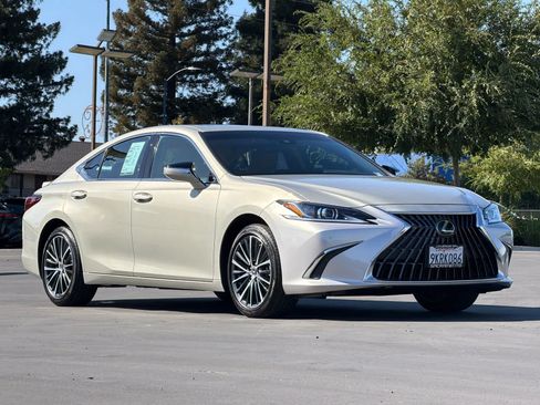 Certified 2024 Lexus ES 300h w/ Premium Package FWD image 5