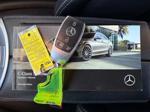 Used 2019 Mercedes-Benz C 300 Sedan image 33