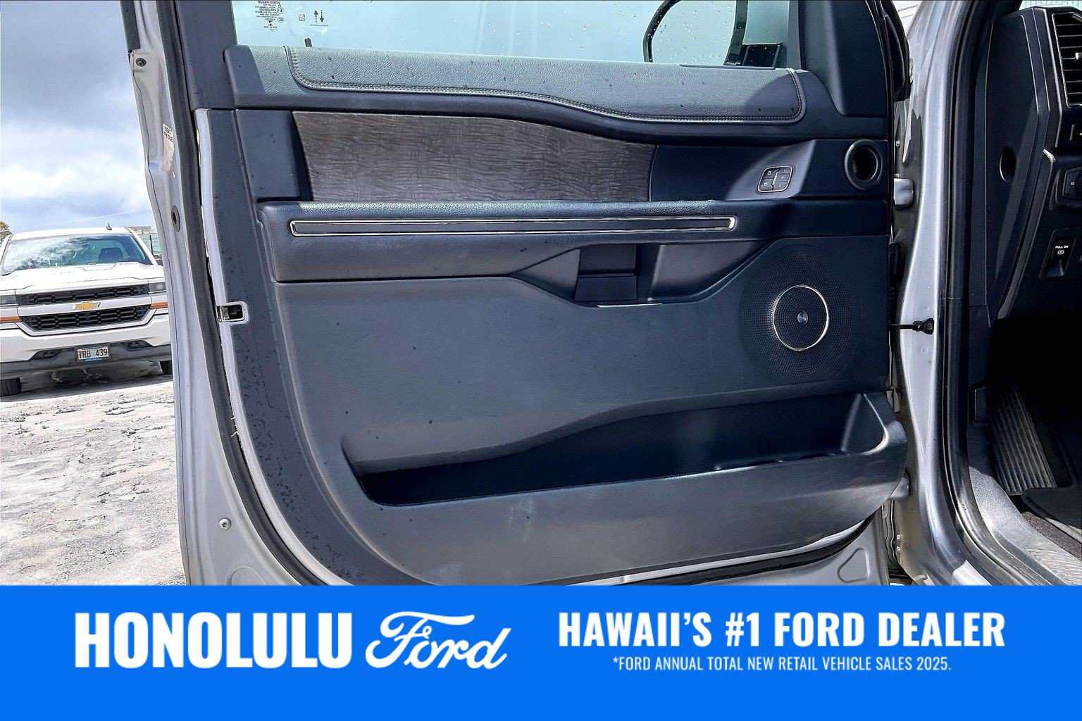 Used 2021 Ford Expedition Limited AWD/4WD image 27