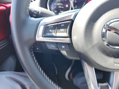 Used 2025 MAZDA MX-5 Miata RF Grand Touring RWD image 25