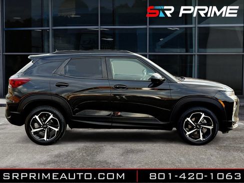Used 2021 Chevrolet TrailBlazer RS w/ Convenience Package image 6
