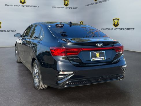 Used 2021 Kia Forte LXS FWD image 3